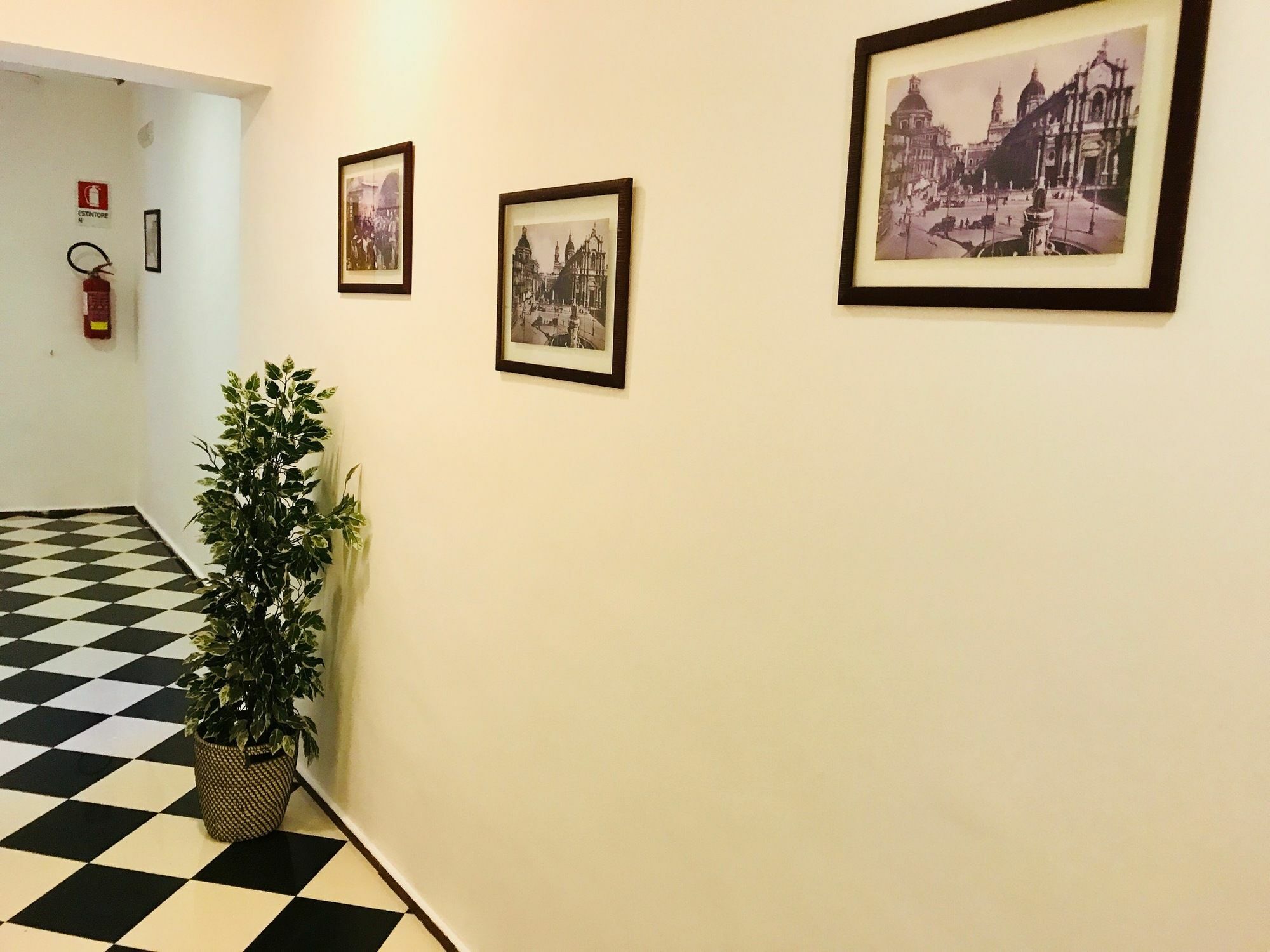 Santuzza Art Hotel CTA Exteriör bild